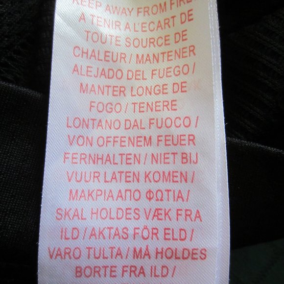 Boy's NIKE Dri-Fit Hoodie Size LGG (12-13 yrs) Black Zip Front & Zip pockets - Picture 8 of 9